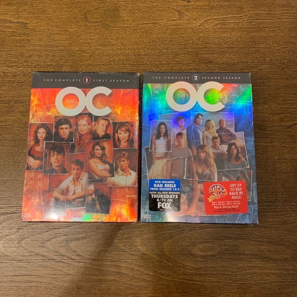 The OC seasons 1 and 2 dvd set - Picture 1 of 2